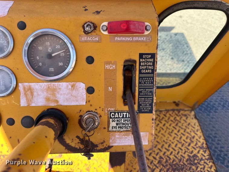 image for item OE9184 1991 Broce RJ300 broom