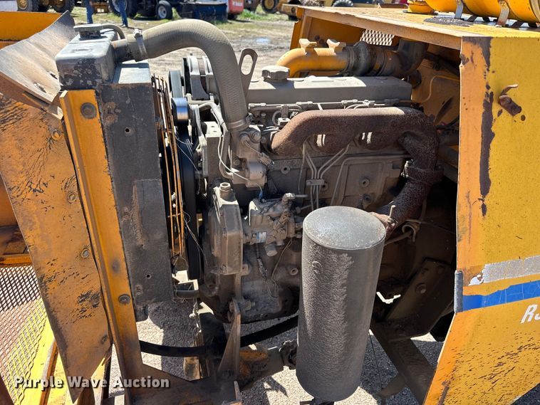 image for item OE9184 1991 Broce RJ300 broom