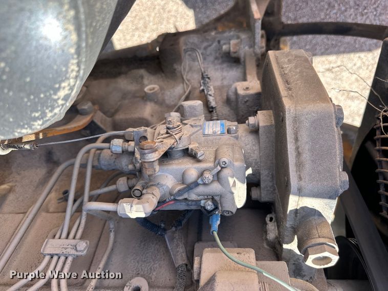 image for item OE9184 1991 Broce RJ300 broom