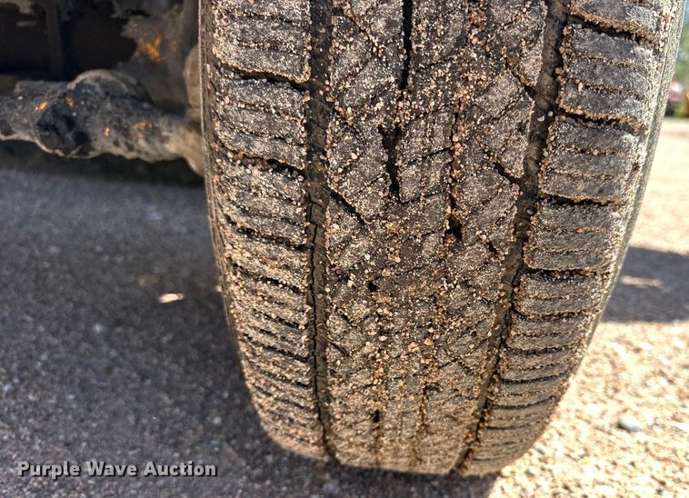 image for item OE9184 1991 Broce RJ300 broom