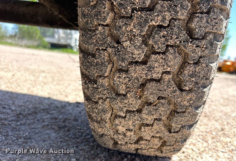 image for item OE9184 1991 Broce RJ300 broom