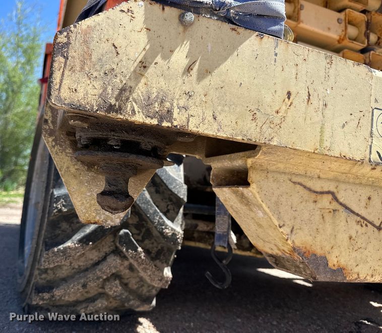 image for item OE9186 2007 JLG 260MRT scissor lift