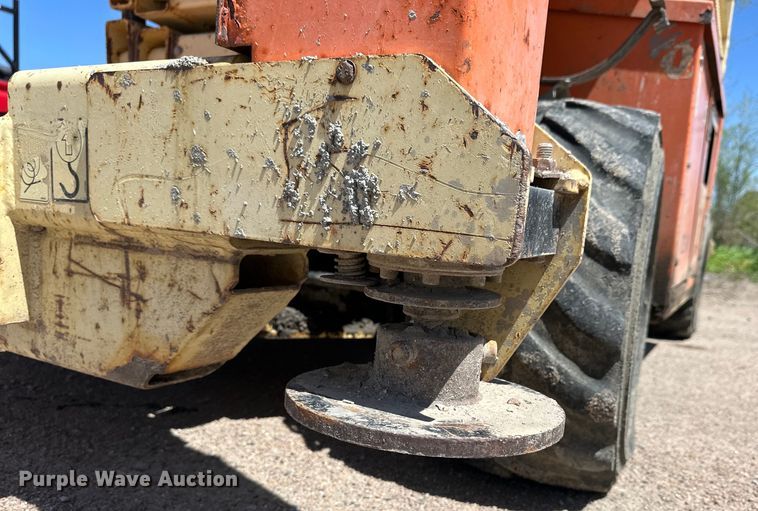 image for item OE9186 2007 JLG 260MRT scissor lift