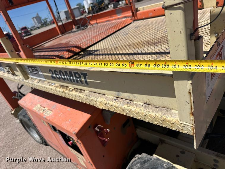 image for item OE9186 2007 JLG 260MRT scissor lift