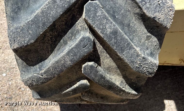 image for item OE9186 2007 JLG 260MRT scissor lift