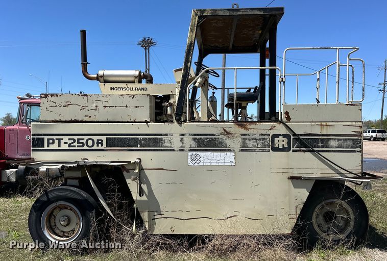 image for item OE9187 Ingersoll Rand  PT-250R pneumatic roller