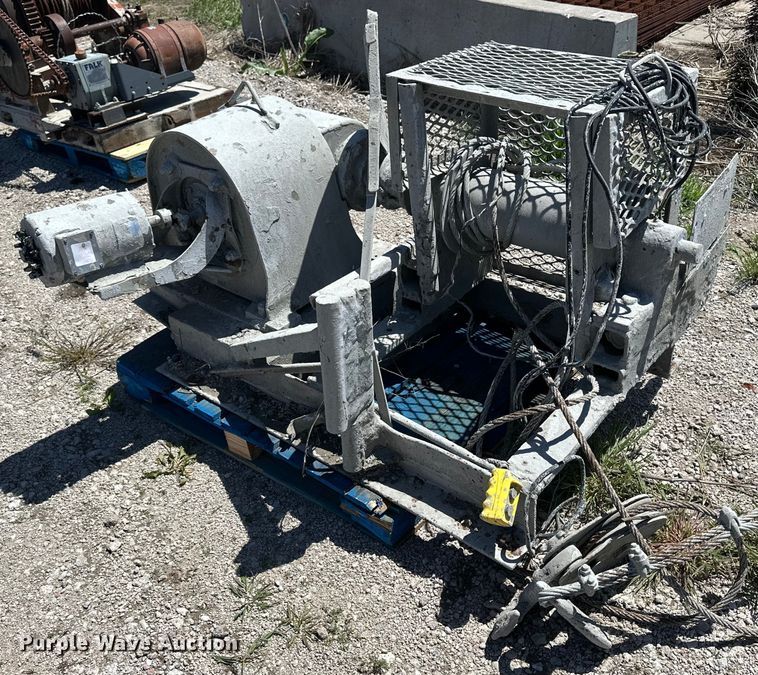 image for item OE9189 (2) railcar pullers