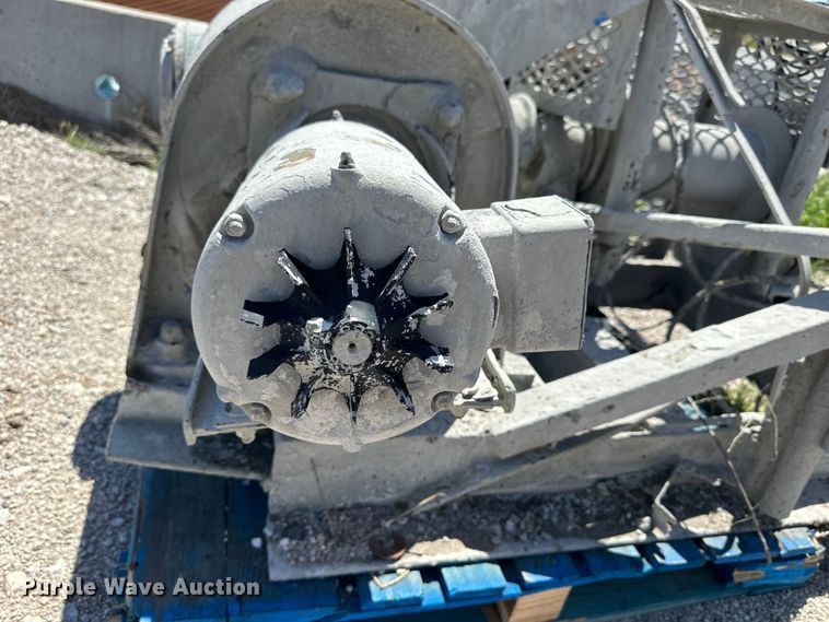 image for item OE9189 (2) railcar pullers