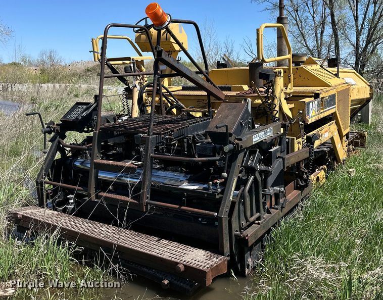 image for item OE9194 2000 Caterpillar  AP-650B paver