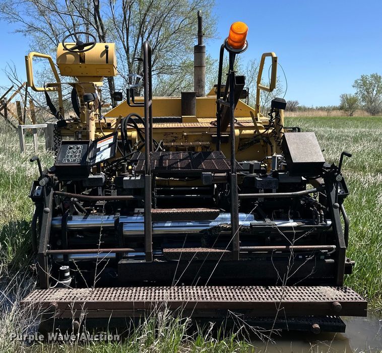 image for item OE9194 2000 Caterpillar  AP-650B paver