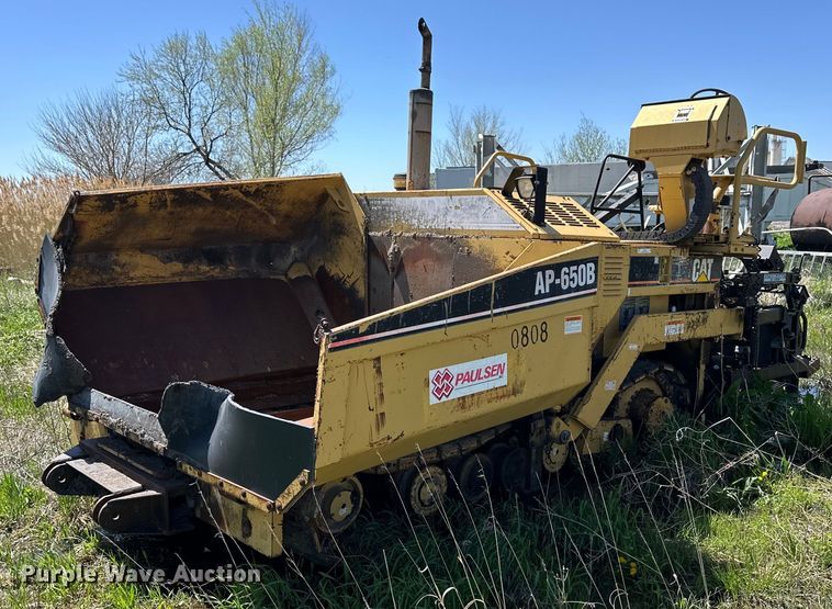 image for item OE9194 2000 Caterpillar  AP-650B paver