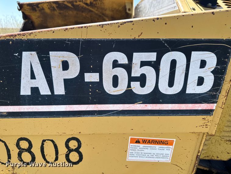 image for item OE9194 2000 Caterpillar  AP-650B paver
