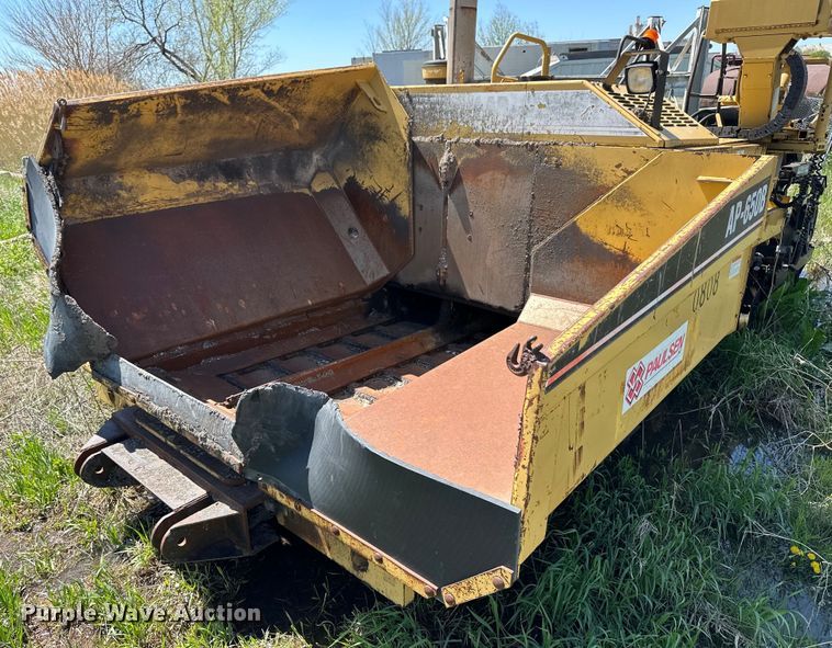 image for item OE9194 2000 Caterpillar  AP-650B paver