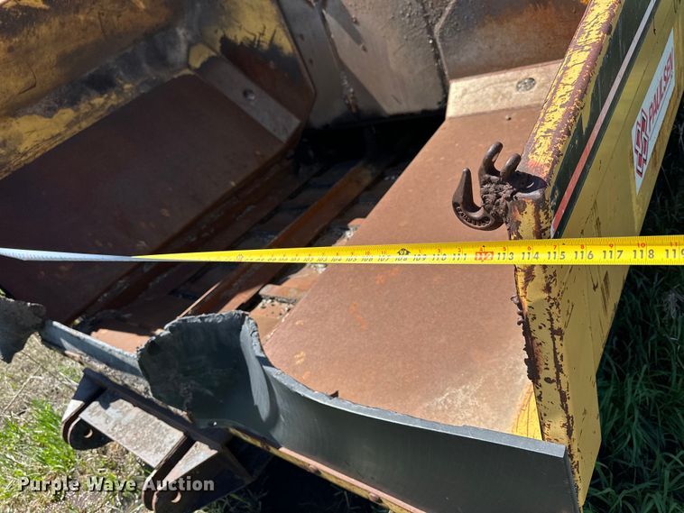 image for item OE9194 2000 Caterpillar  AP-650B paver