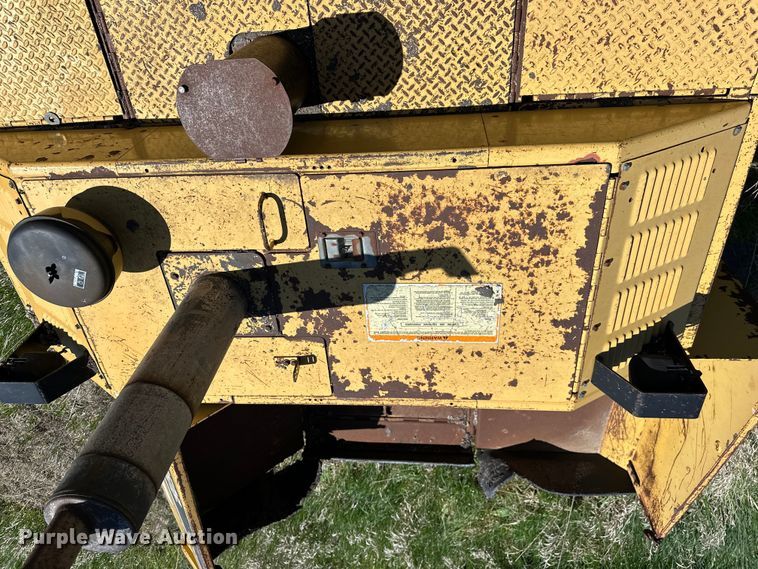 image for item OE9194 2000 Caterpillar  AP-650B paver