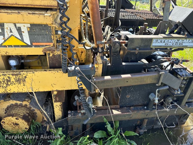 image for item OE9194 2000 Caterpillar  AP-650B paver