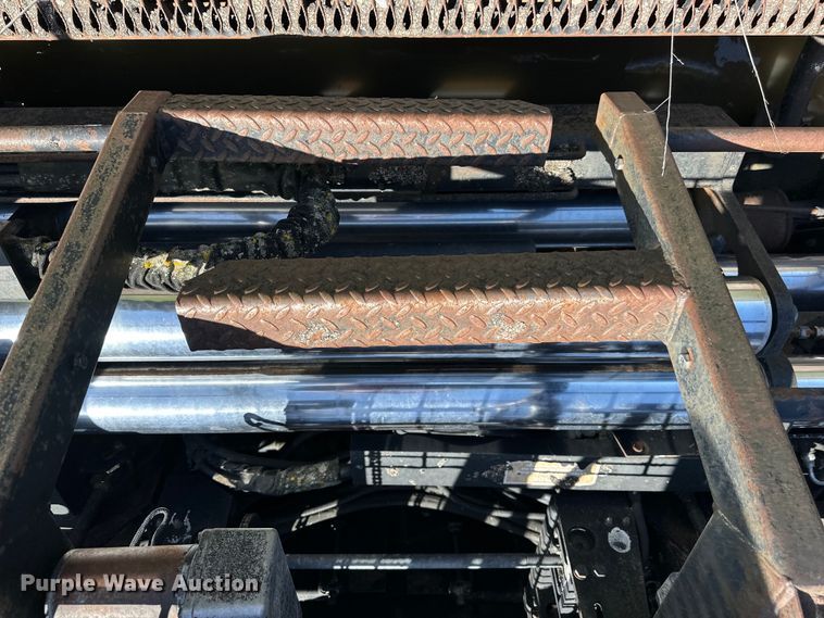 image for item OE9194 2000 Caterpillar  AP-650B paver