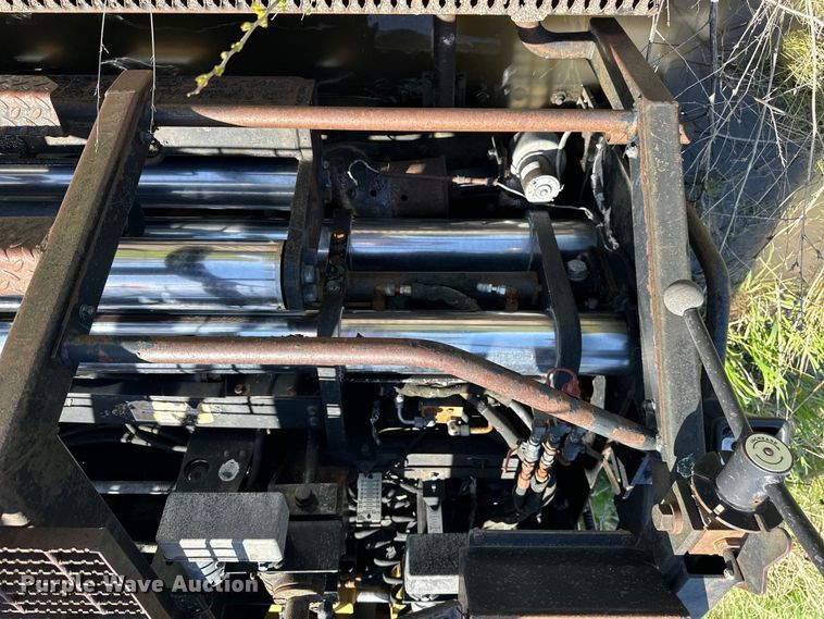 image for item OE9194 2000 Caterpillar  AP-650B paver