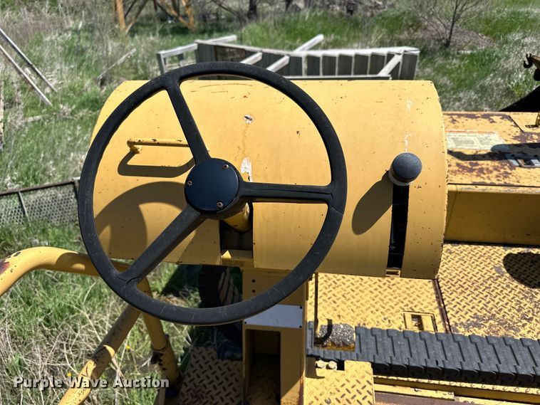 image for item OE9194 2000 Caterpillar  AP-650B paver