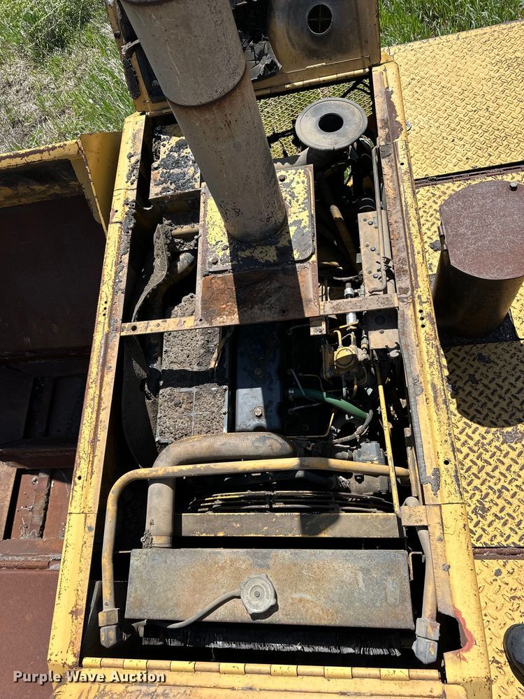 image for item OE9194 2000 Caterpillar  AP-650B paver