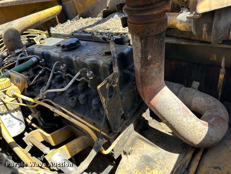 image for item OE9194 2000 Caterpillar  AP-650B paver