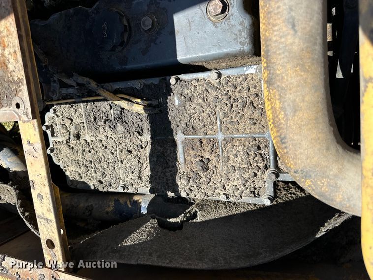 image for item OE9194 2000 Caterpillar  AP-650B paver