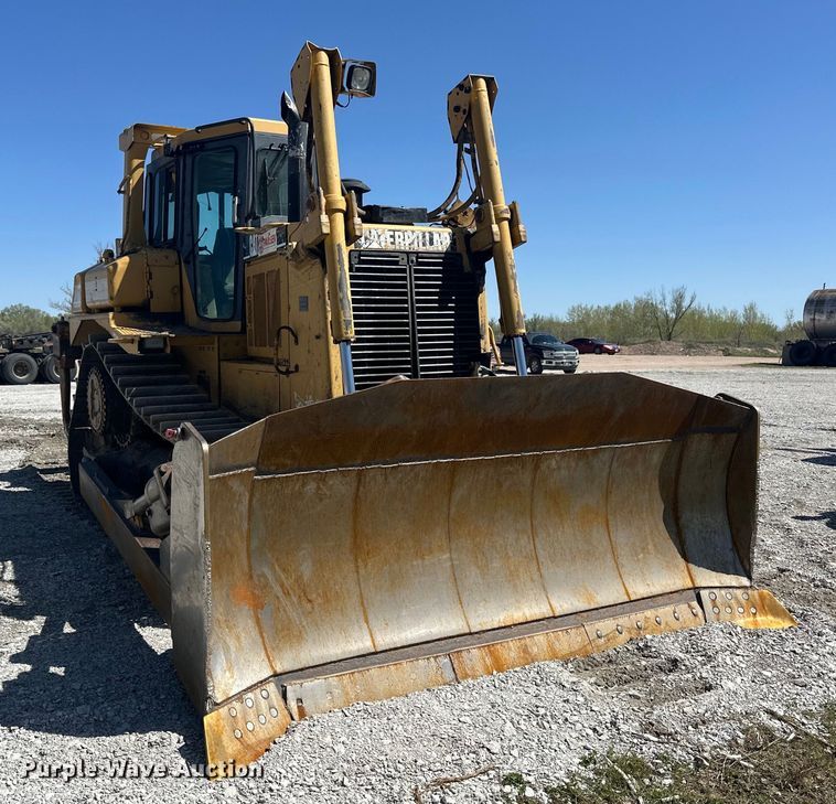 image for item OE9196 2000 Caterpillar  D7R dozer