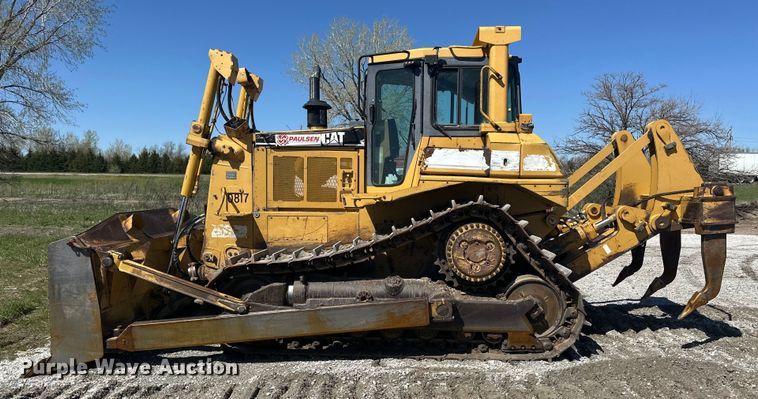 image for item OE9196 2000 Caterpillar  D7R dozer