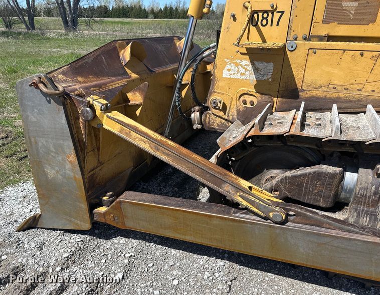 image for item OE9196 2000 Caterpillar  D7R dozer