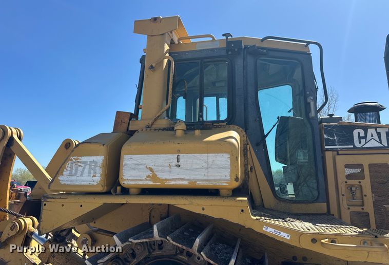 image for item OE9196 2000 Caterpillar  D7R dozer