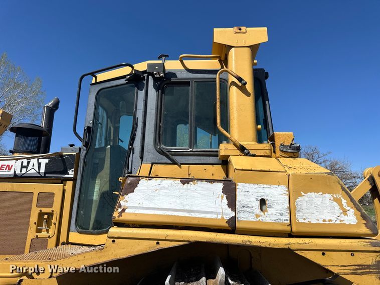 image for item OE9196 2000 Caterpillar  D7R dozer