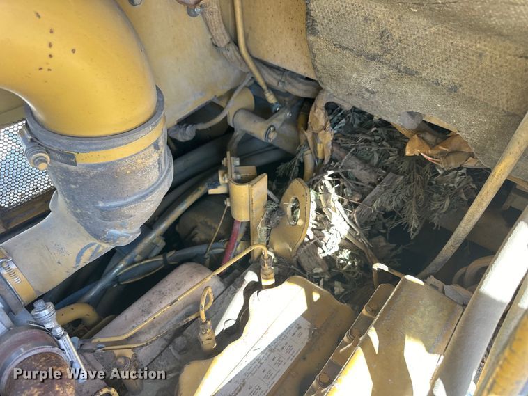 image for item OE9196 2000 Caterpillar  D7R dozer