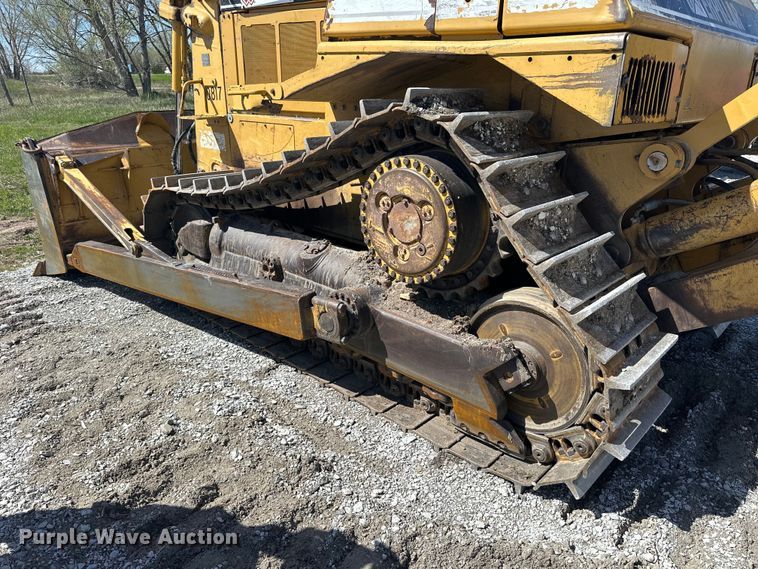 image for item OE9196 2000 Caterpillar  D7R dozer
