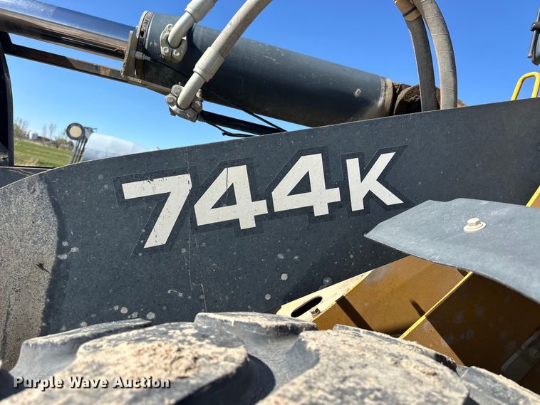 image for item OE9199 2011 John Deere  744K wheel loader