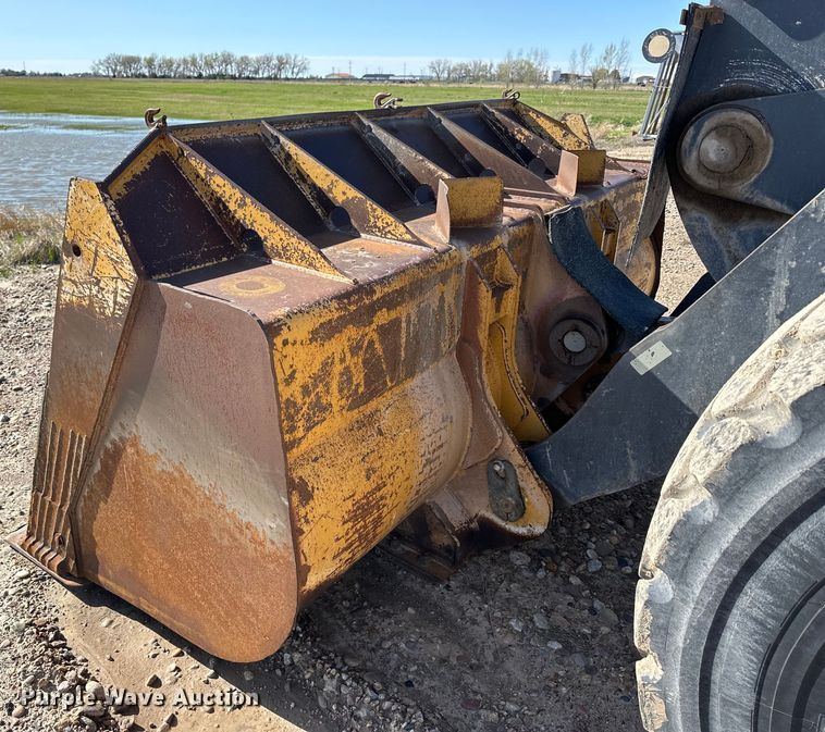 image for item OE9199 2011 John Deere  744K wheel loader