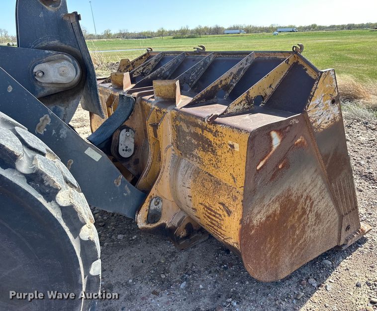 image for item OE9199 2011 John Deere  744K wheel loader