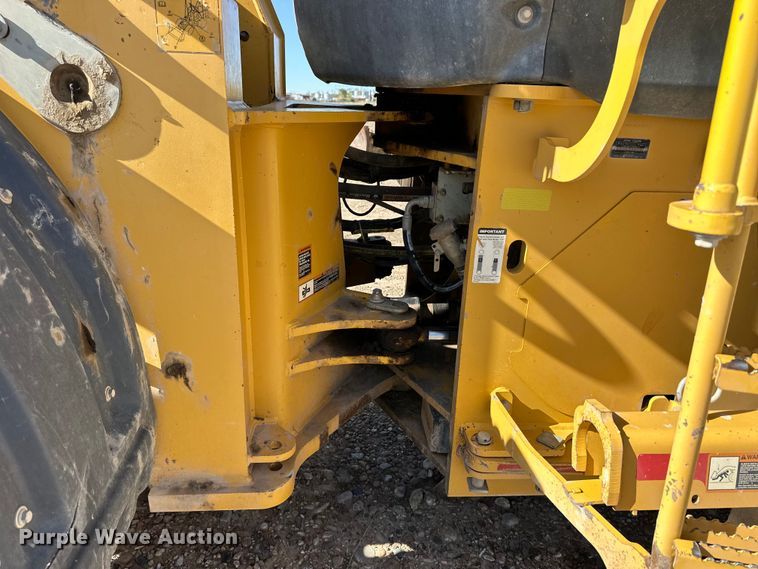 image for item OE9199 2011 John Deere  744K wheel loader