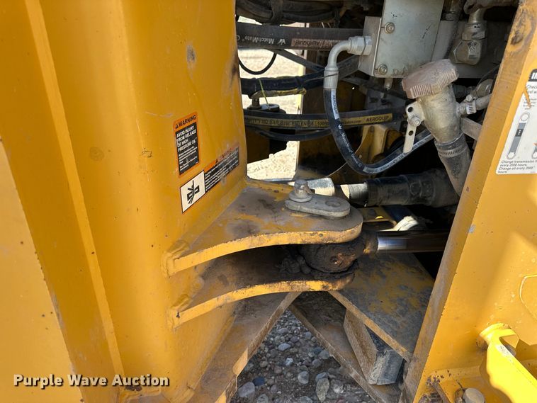 image for item OE9199 2011 John Deere  744K wheel loader