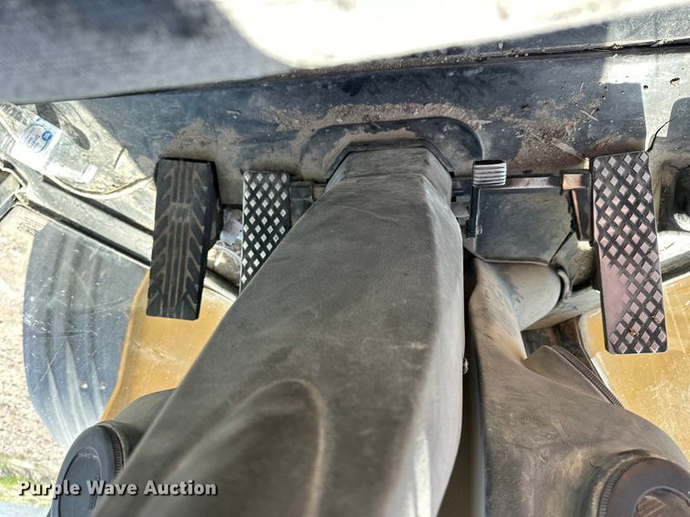 image for item OE9199 2011 John Deere  744K wheel loader