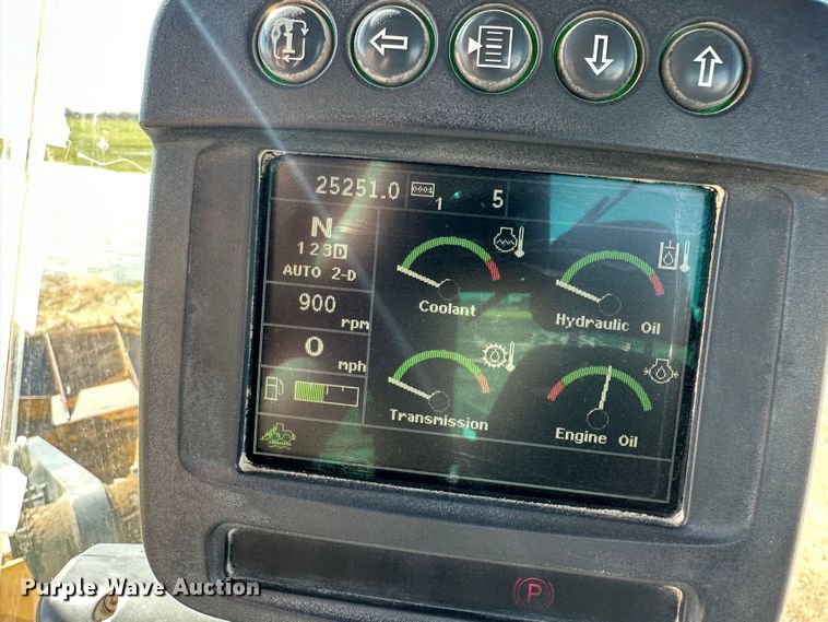 image for item OE9199 2011 John Deere  744K wheel loader