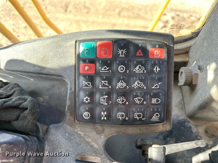 image for item OE9199 2011 John Deere  744K wheel loader