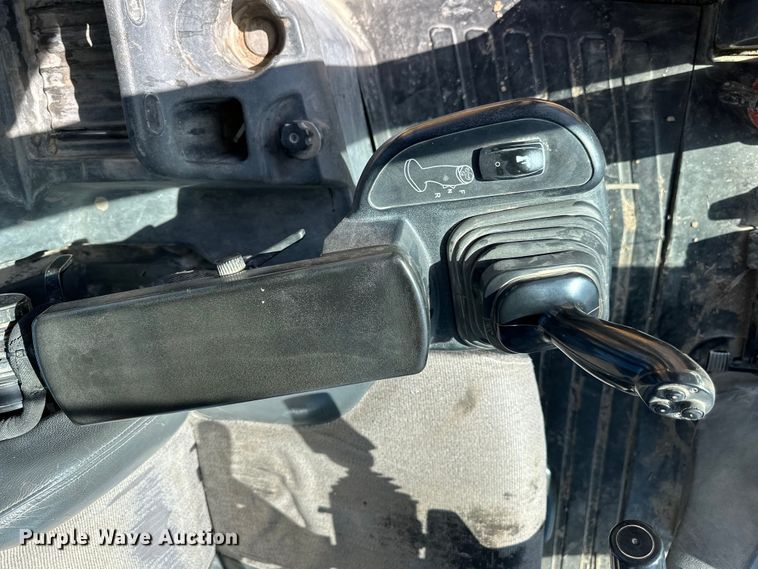 image for item OE9199 2011 John Deere  744K wheel loader