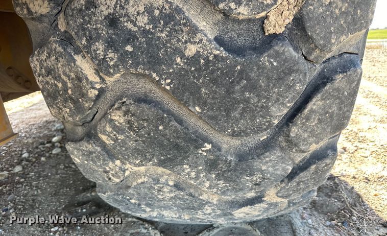 image for item OE9199 2011 John Deere  744K wheel loader