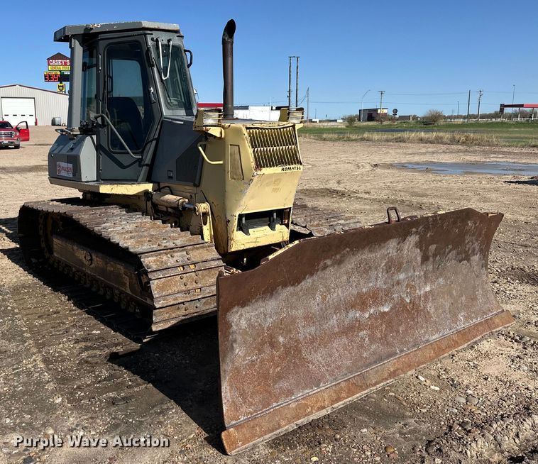 image for item OE9200 1999 Komatsu  D41P-6 dozer