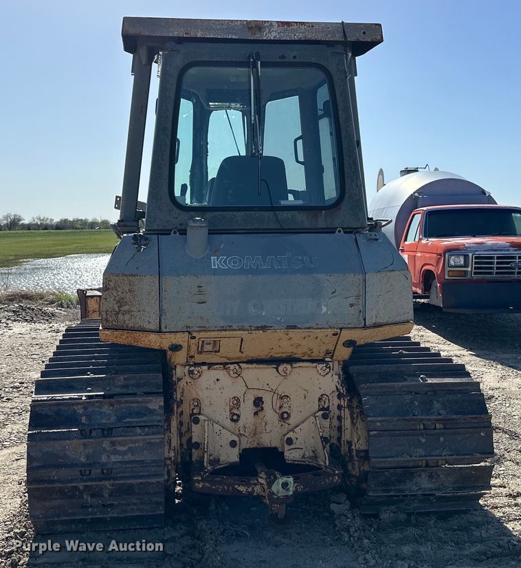 image for item OE9200 1999 Komatsu  D41P-6 dozer