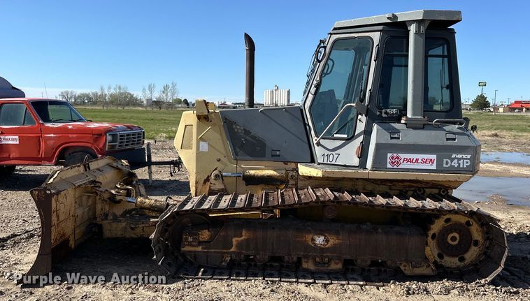 image for item OE9200 1999 Komatsu  D41P-6 dozer
