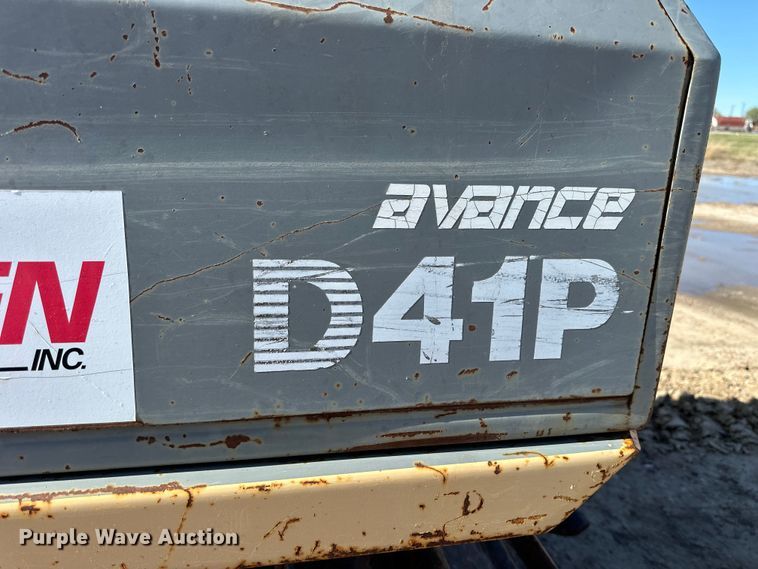 image for item OE9200 1999 Komatsu  D41P-6 dozer