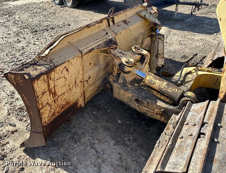 image for item OE9200 1999 Komatsu  D41P-6 dozer