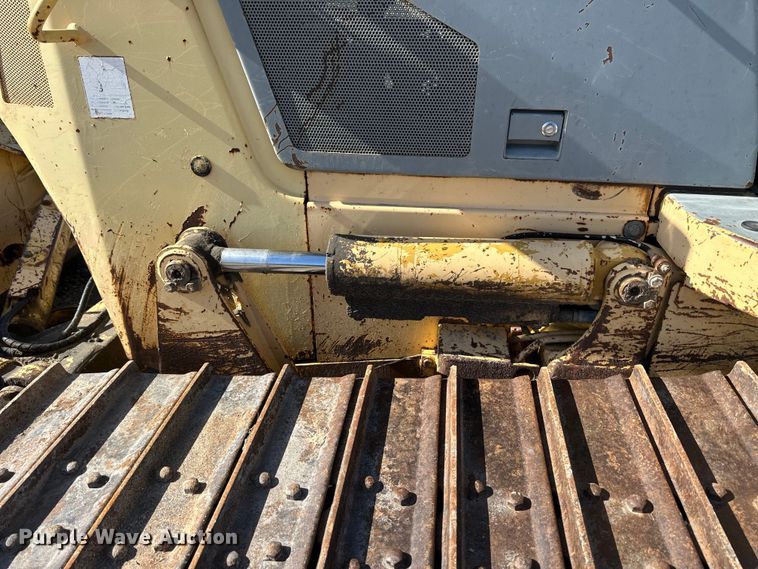 image for item OE9200 1999 Komatsu  D41P-6 dozer