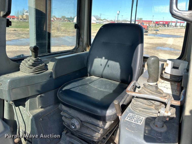 image for item OE9200 1999 Komatsu  D41P-6 dozer